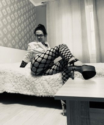 Проститутка Кира